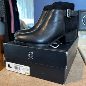 NATURALIZER NWT Women’s Leather Booties - Size 7.5 Black